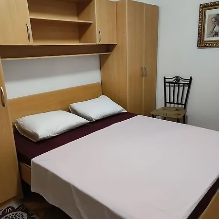 Luka Apartment