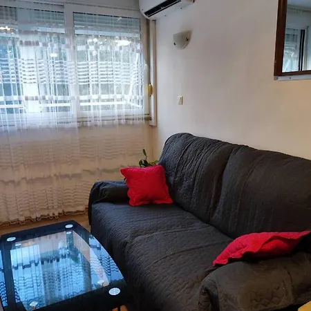 Luka Apartment